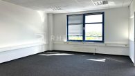AUSREICHEND STELLPLÄTZE! - Preiswert und sofort beziehbar - Einzelbüro