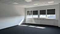 *PROVISIONSFREIE* LOGISTIKFLÄCHE IN DÜSSELDORF | RAMPE & EBENERDIG | 10 M UKB | ANGERMANN NRW - Beispiel Büro